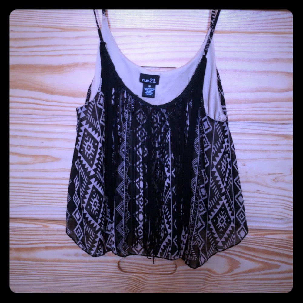 ~*Tribal print sleeveless crop top *~